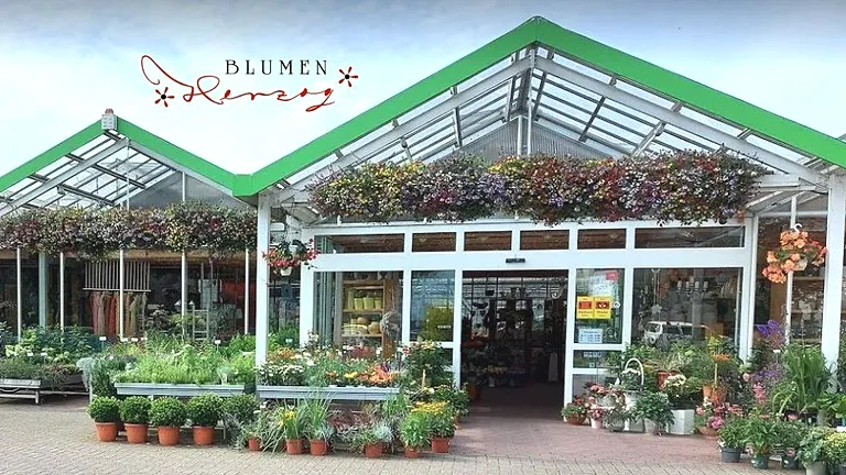 Das Gartencenter von Blumen Herzog am Arsterdamm 33 in Bremen-Arsten von außen